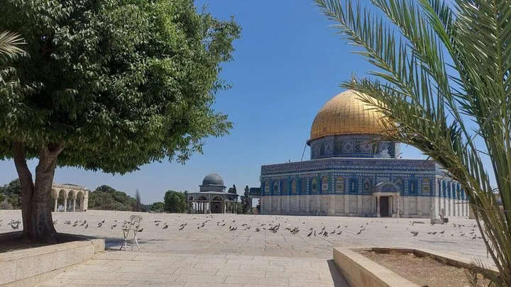 الاحتلال يواصل إغلاق المسجد الأقصى لليوم السادس ويمنع المصلين من دخوله